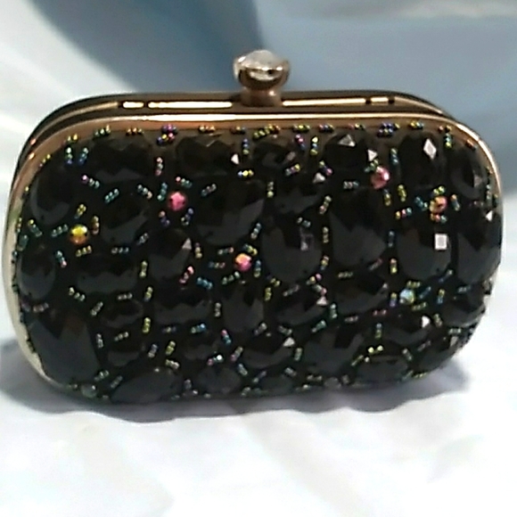 Sephora Handbags - ❣Adorable Black Clutch❣